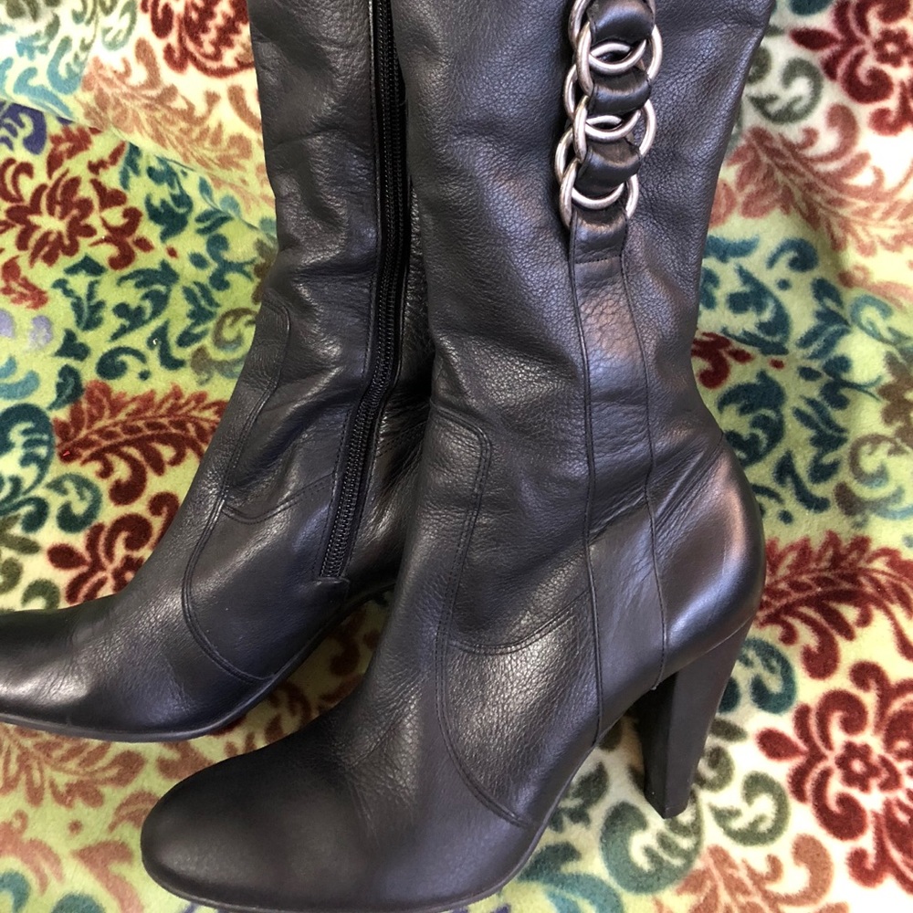 Black leather heeled boots